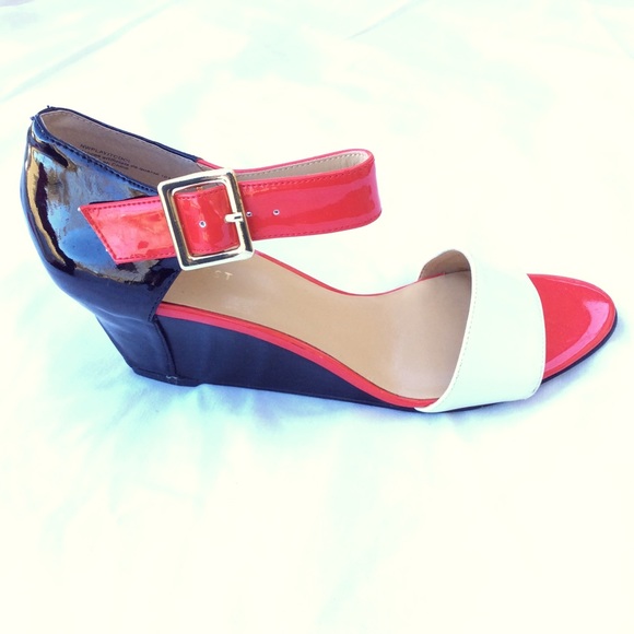 Nine West Shoes - NWOT Nine West Play It Cool wedge heel sandals